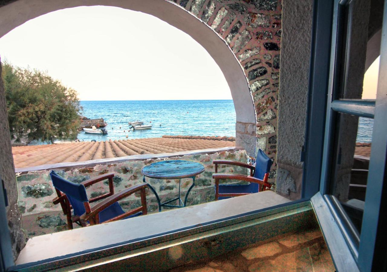 Отель Marathos Bay Kokkala Экстерьер фото